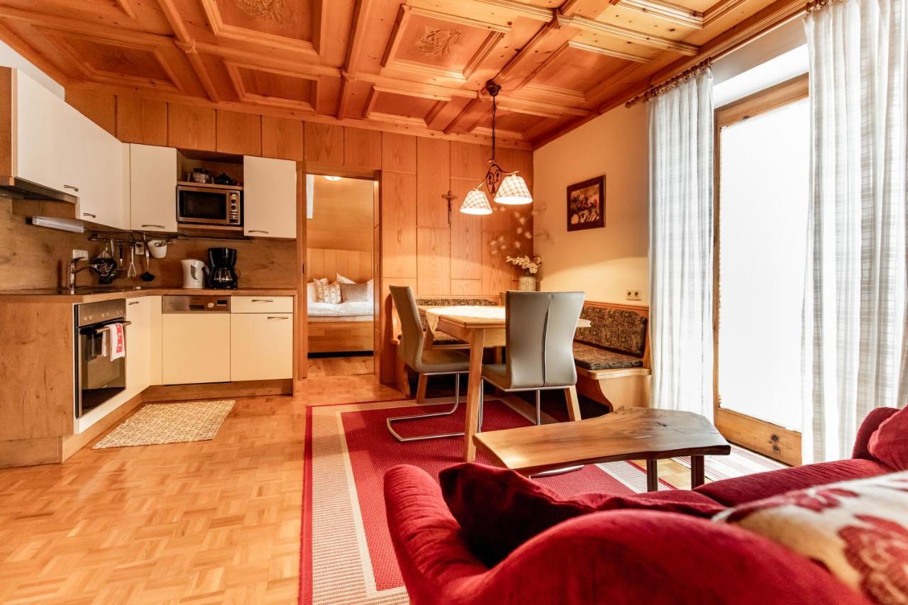 Holiday Im Gaestehaus Warter In Altenmarkt アルテンマルクト・イム・ポンガウ エクステリア 写真