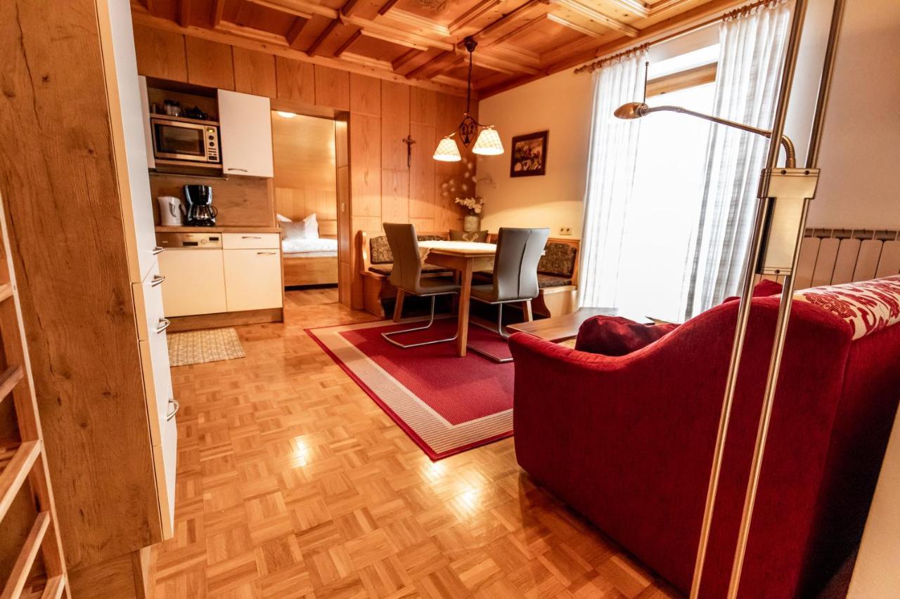 Holiday Im Gaestehaus Warter In Altenmarkt アルテンマルクト・イム・ポンガウ エクステリア 写真